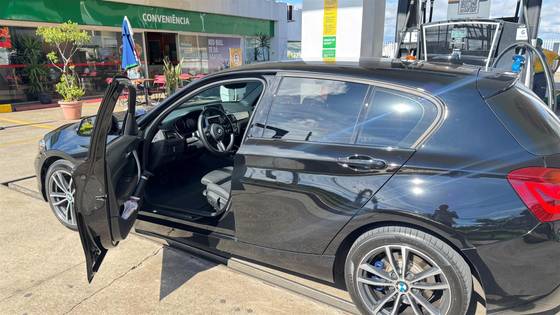 BMW 120i 2.0 16V GASOLINA SPORT 4P AUTOMÁTICO